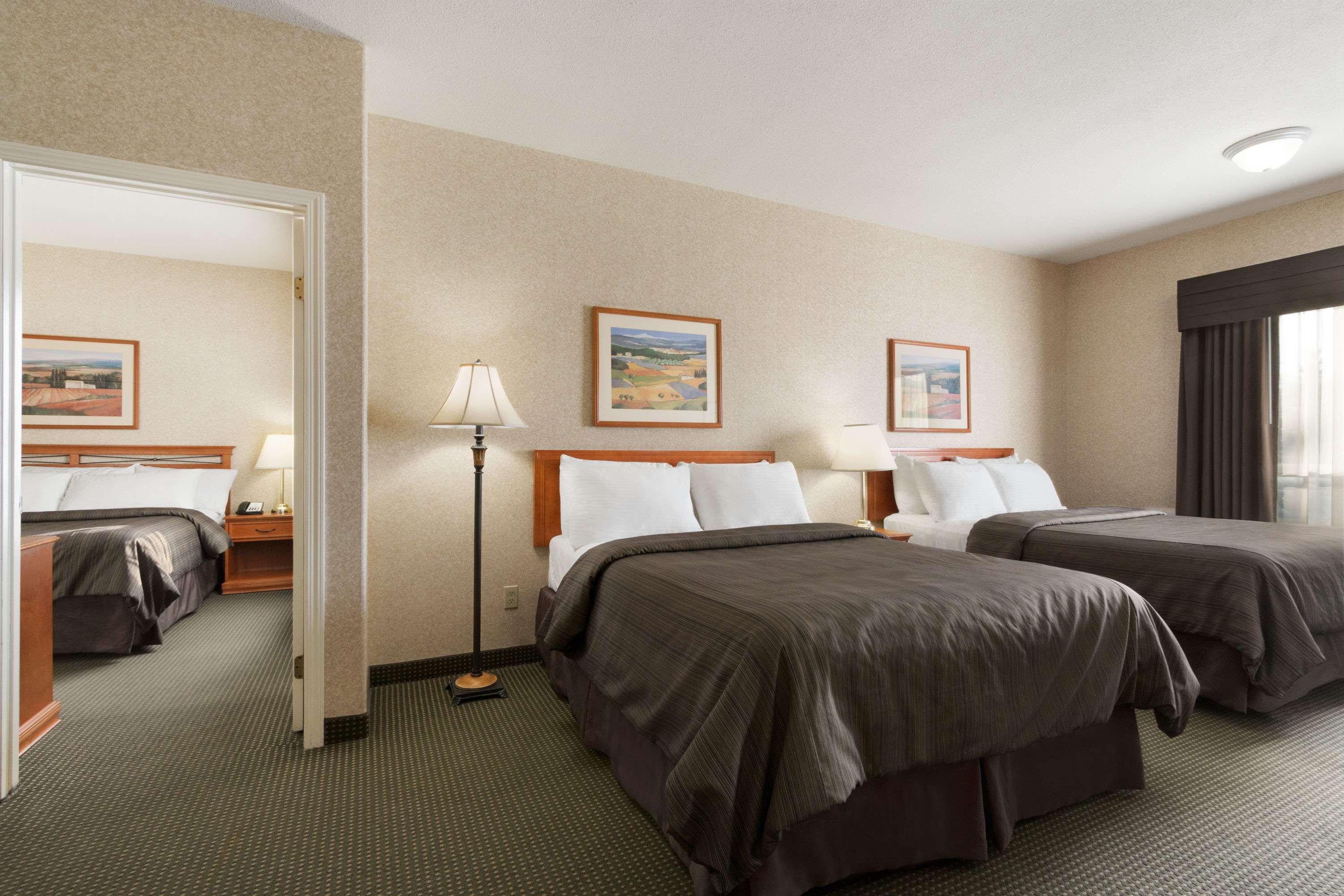 Days Inn By Wyndham Saskatoon Exterior foto